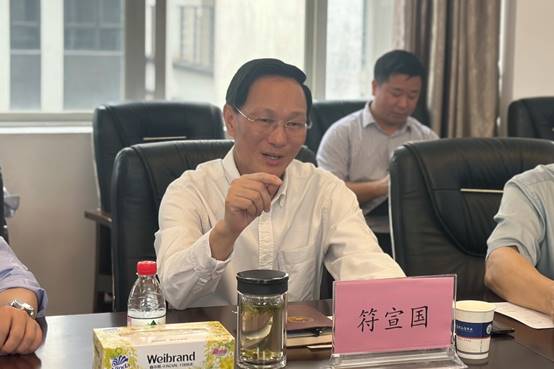 说明: J:\5.米兰(中国)(2022年11月始)\照片\【20230512】符宣国书记调研学院人才工作\精选\微信图片_20230515112754.jpg