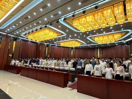 说明: J:\5.米兰(中国)(2022年11月始)\照片\【20240929】2024级本科新生开学典礼\微信图片_20241008093921.jpg